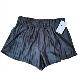 Nike Dri-FIT Women's Running Shorts Black Textured Athletic Gym Workout Size L